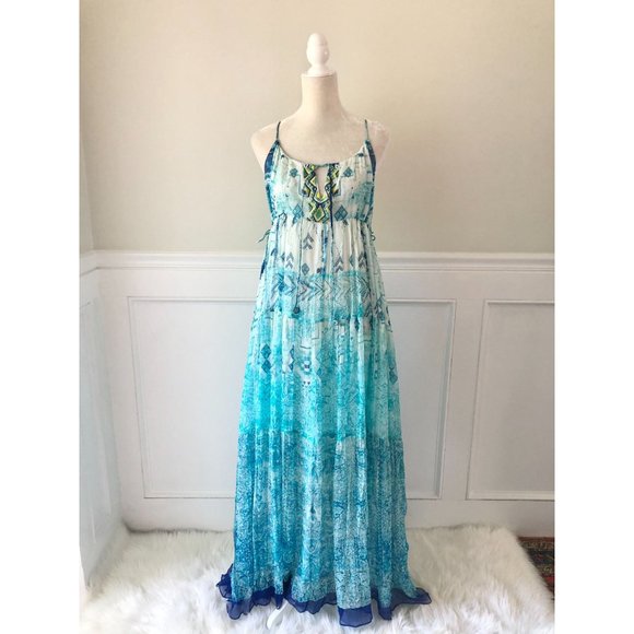 HEMANT & NANDITA Blue and White Maxi Dress - Picture 3 of 9